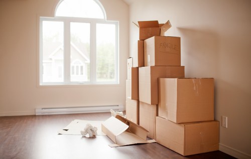 Professional packing and unpacking services in Bromley for a smooth home move