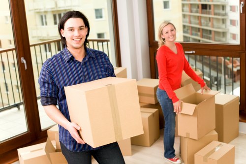 Bromley removals professionals planning a smooth moving day with precision